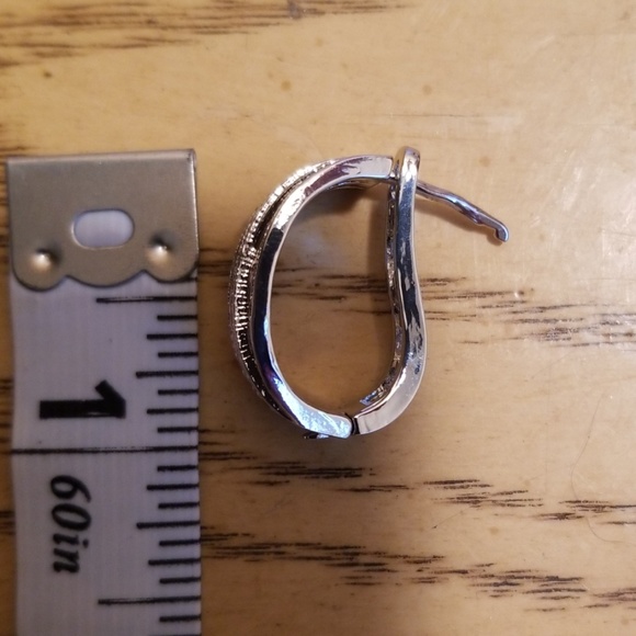 Amazing White Sapphire Silver Hoops - Picture 5 of 7